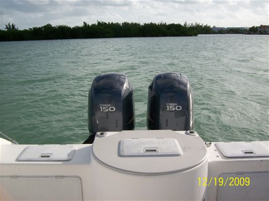 28ft Cape Horn #1 Boat Rental
